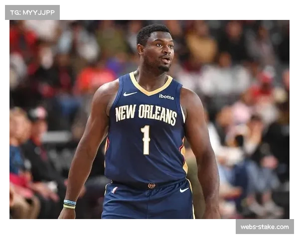 麦科勒姆三分投进，开场不到一分钟篮网0-6落后叫出暂停